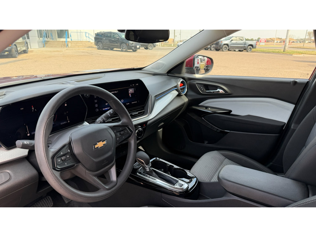 Certified 2024 Chevrolet Trax LT image 9