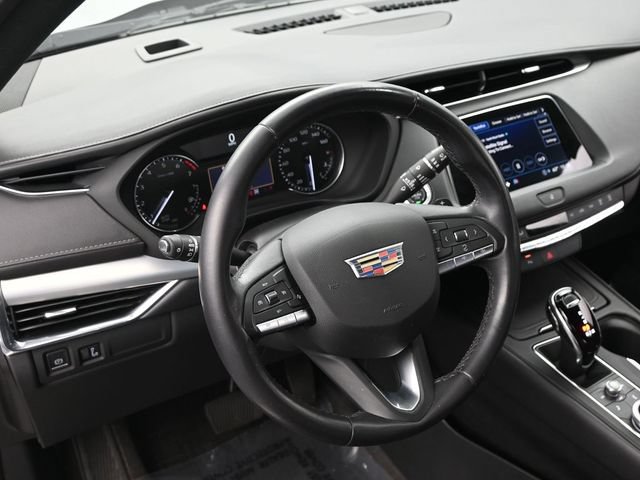 Used 2022 Cadillac XT4 Premium Luxury w/ Safety Alert Package AWD/4WD image 23