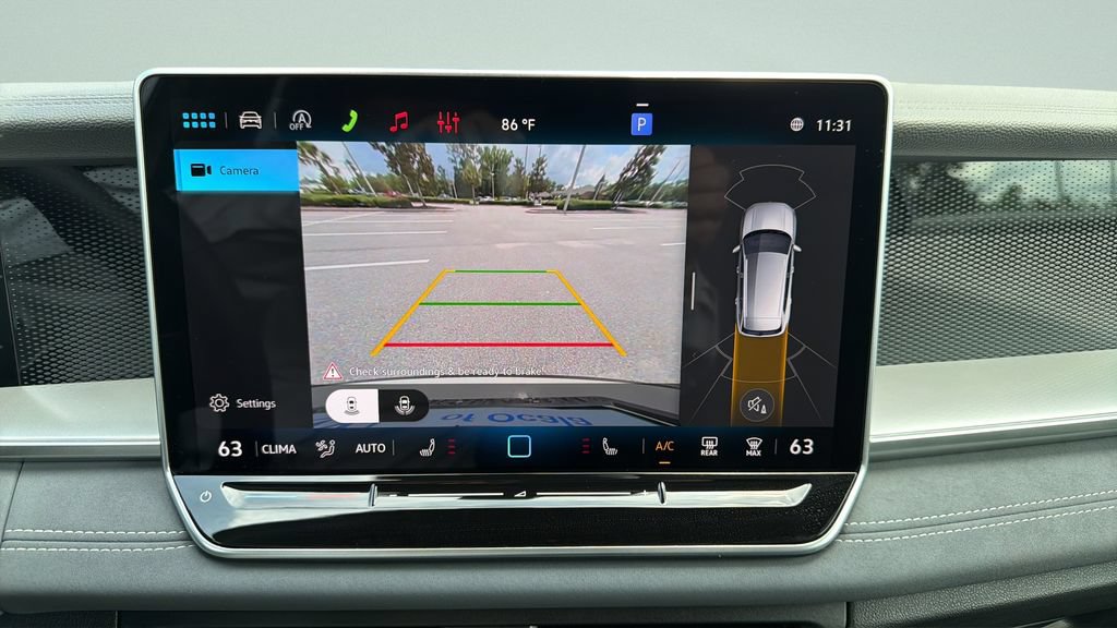 New 2026 Volkswagen Tiguan SE R-Line FWD image 13