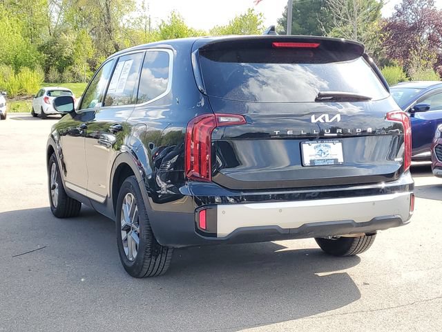 Used 2023 Kia Telluride LX AWD/4WD image 3