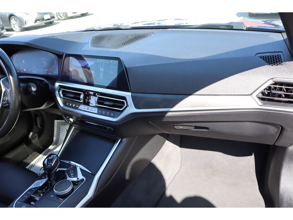 Used 2021 BMW 330i xDrive Sedan AWD/4WD image 16