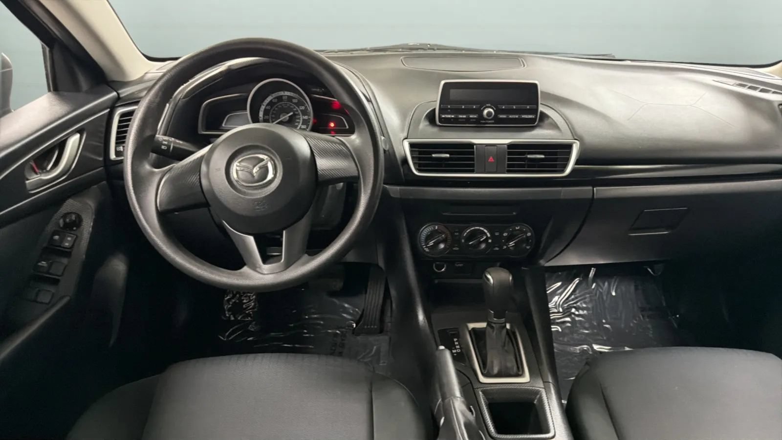 Used 2015 MAZDA MAZDA3 i SV FWD image 10
