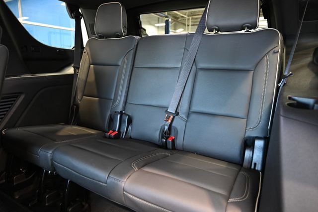 Used 2023 Chevrolet Tahoe Premier AWD/4WD image 12