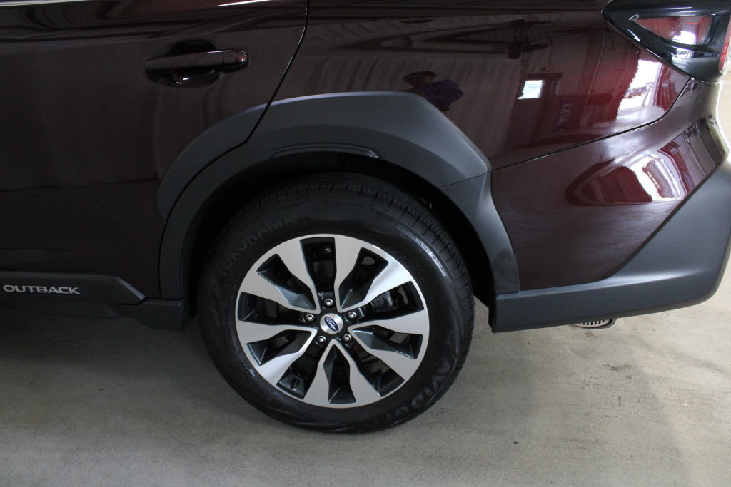 Used 2024 Subaru Outback Limited AWD/4WD image 30