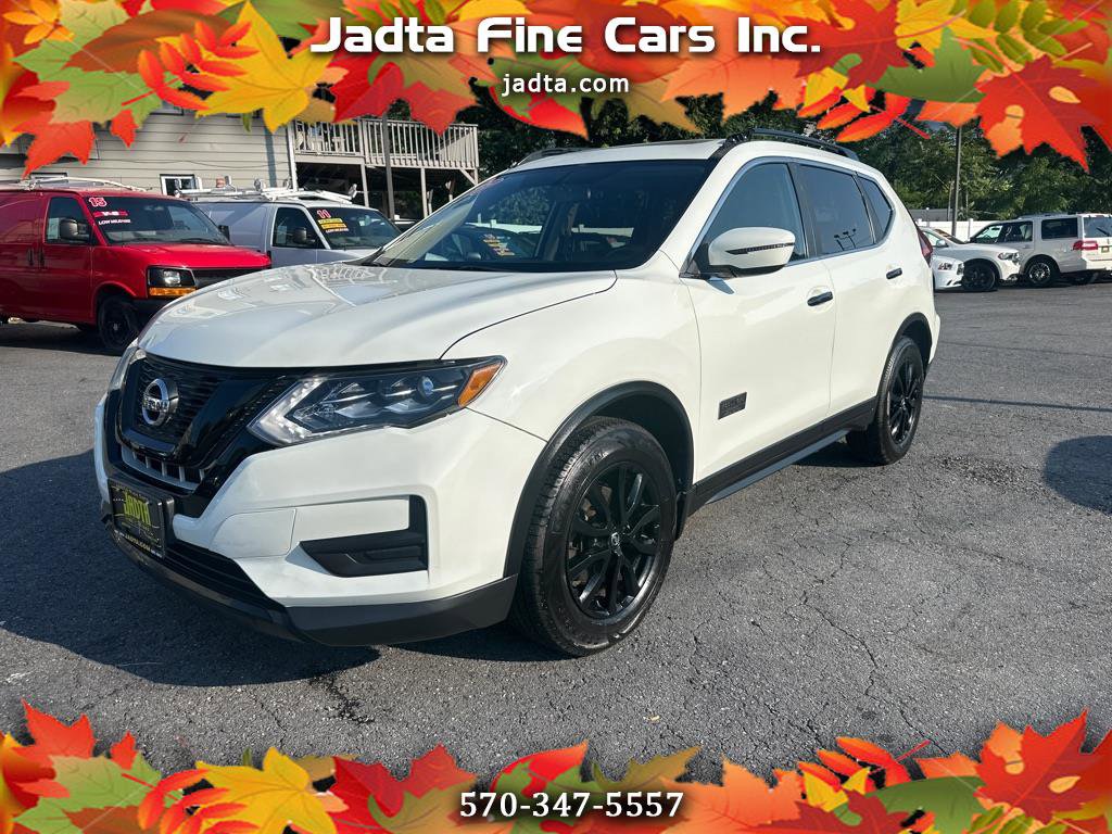 Used 2017 Nissan Rogue SV image 1