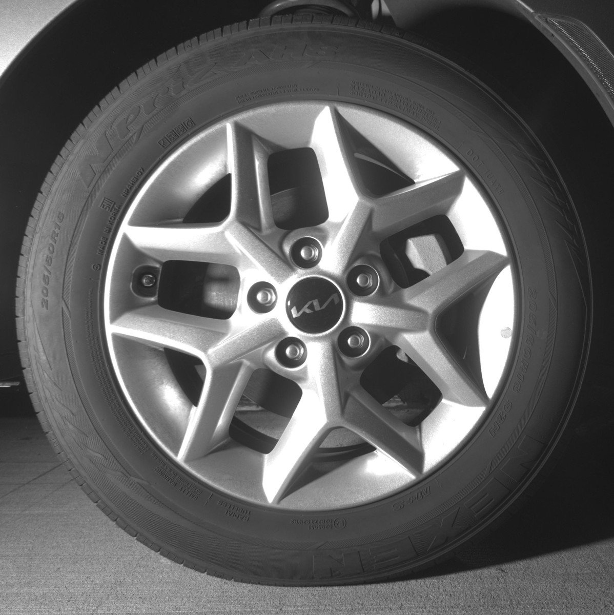 Used 2025 Kia Soul LX w/ LX Technology Package image 13