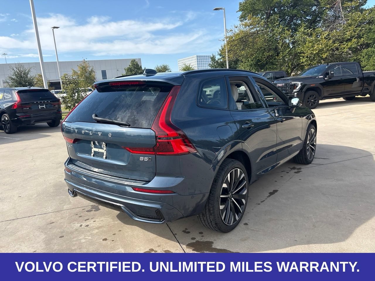 Certified 2026 Volvo XC60 B5 Ultra AWD/4WD image 5
