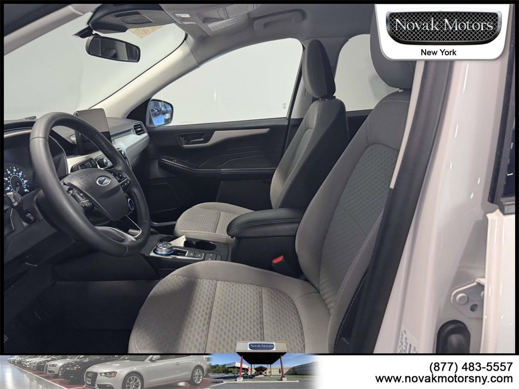 Used 2022 Ford Escape SE w/ Convenience Package image 10