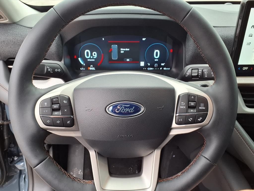 New 2026 Ford Explorer Active RWD image 16