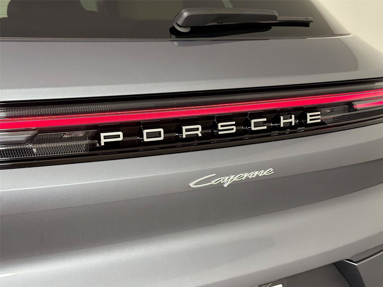 Certified 2026 Porsche Cayenne AWD/4WD image 17