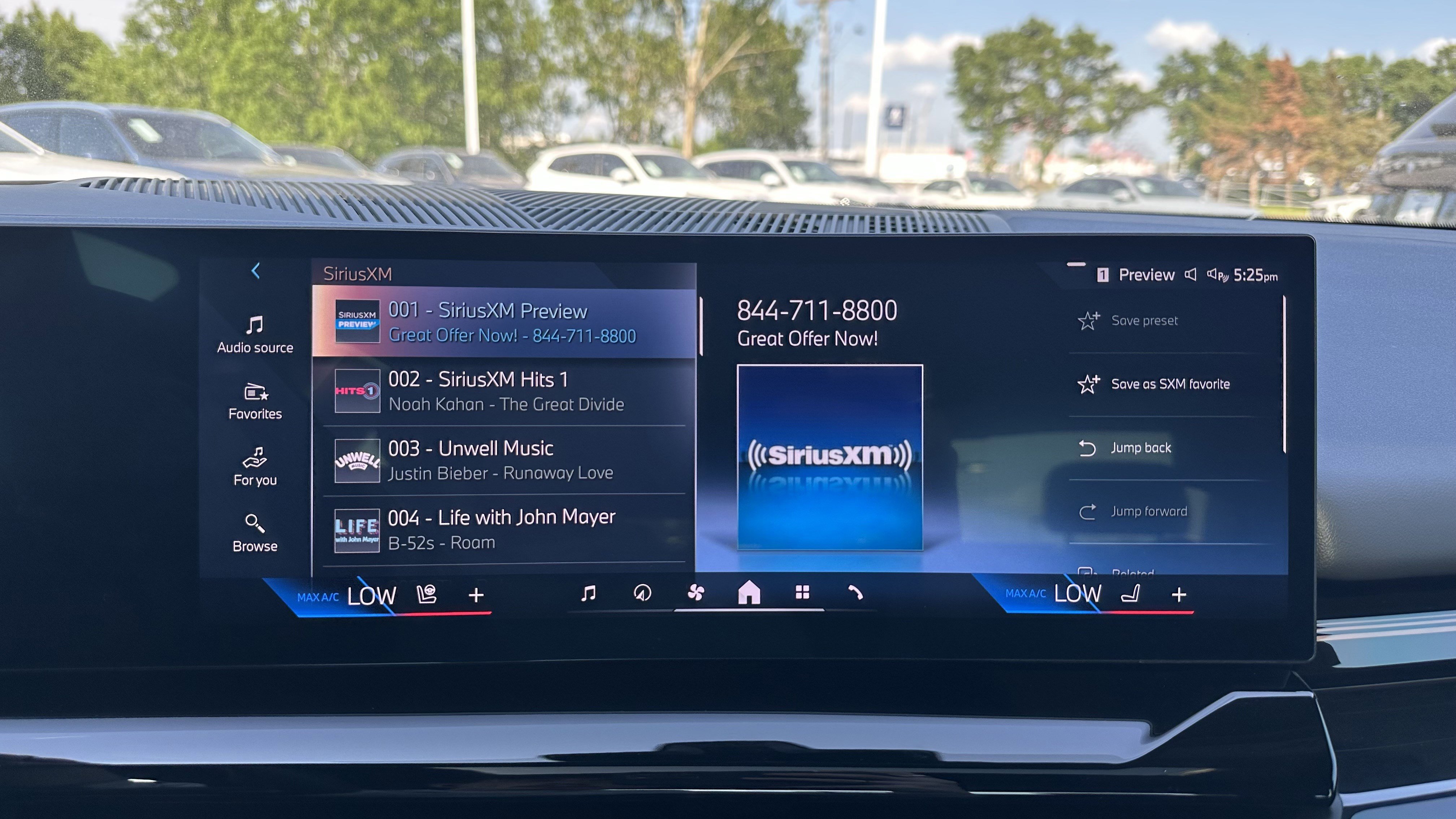 Certified 2024 BMW 530i xDrive w/ Premium Package AWD/4WD image 24