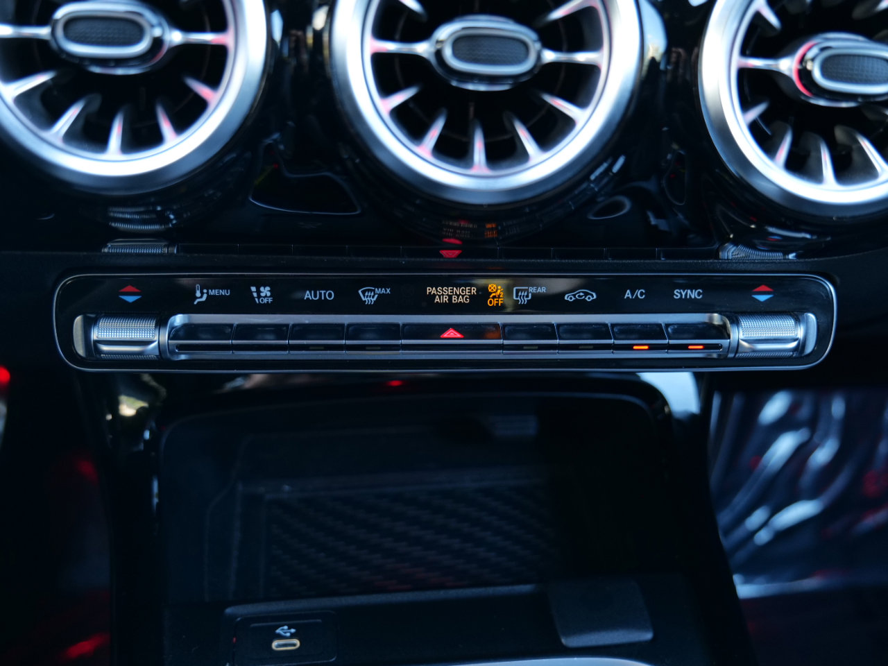 Used 2024 Mercedes-Benz CLA 45 AMG 4MATIC image 31