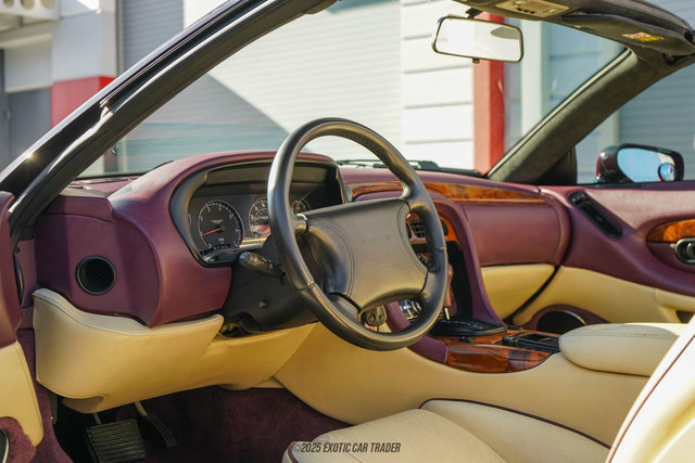 Used 1998 Aston Martin DB7 Volante image 37
