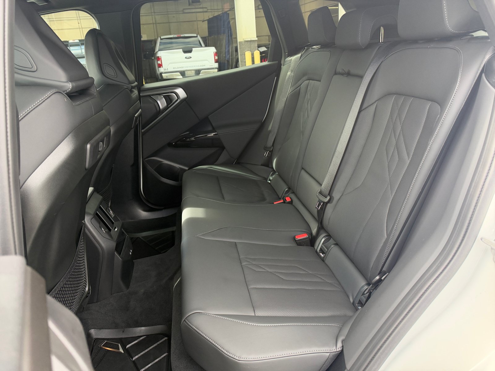 Used 2026 BMW X3 xDrive30i w/ M Sport Package AWD/4WD image 26