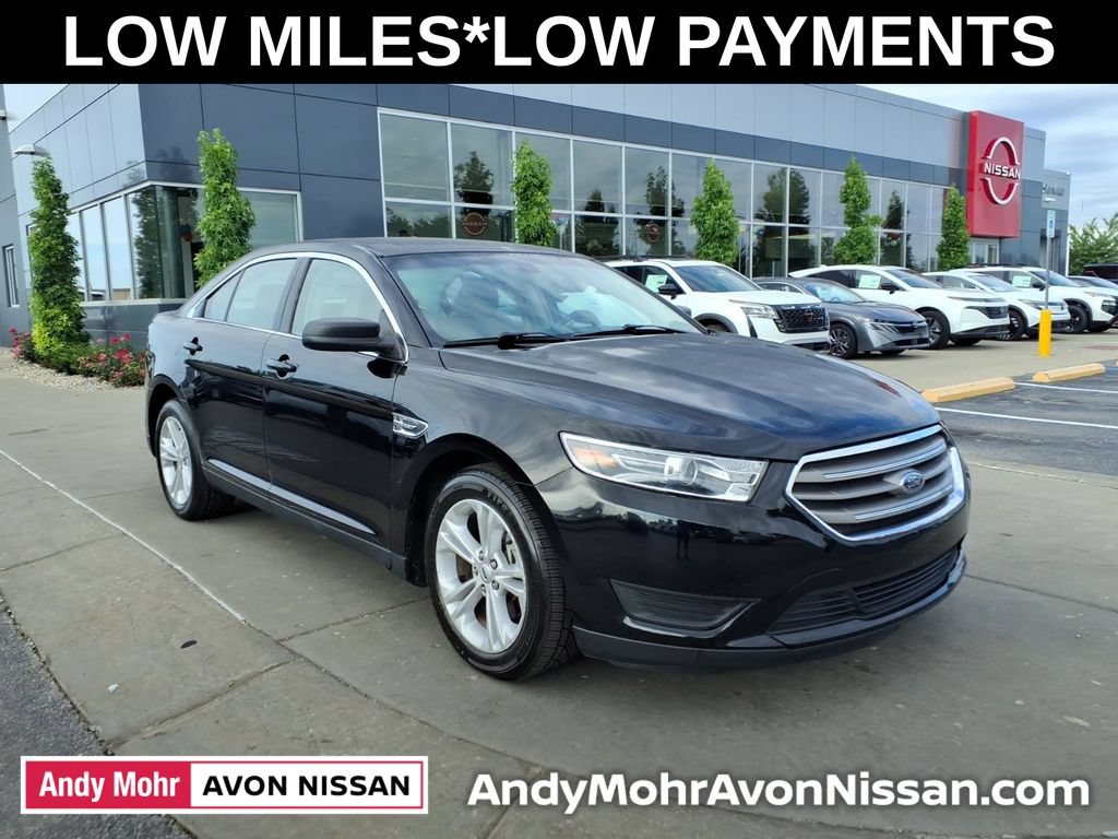 Used 2018 Ford Taurus SE FWD image 2