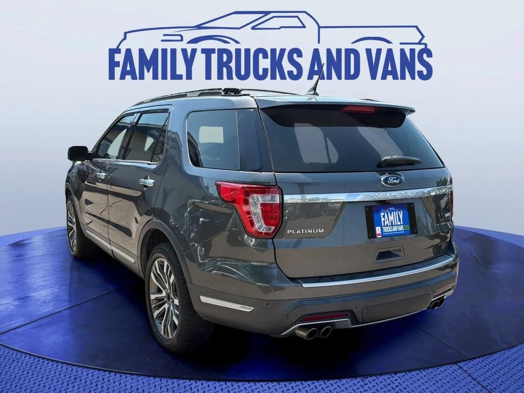 Used 2018 Ford Explorer Platinum AWD/4WD image 3