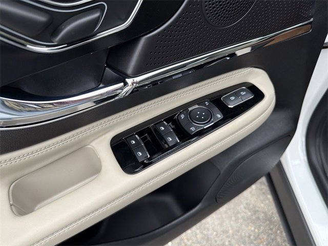 New 2026 Lincoln Corsair Premiere image 13