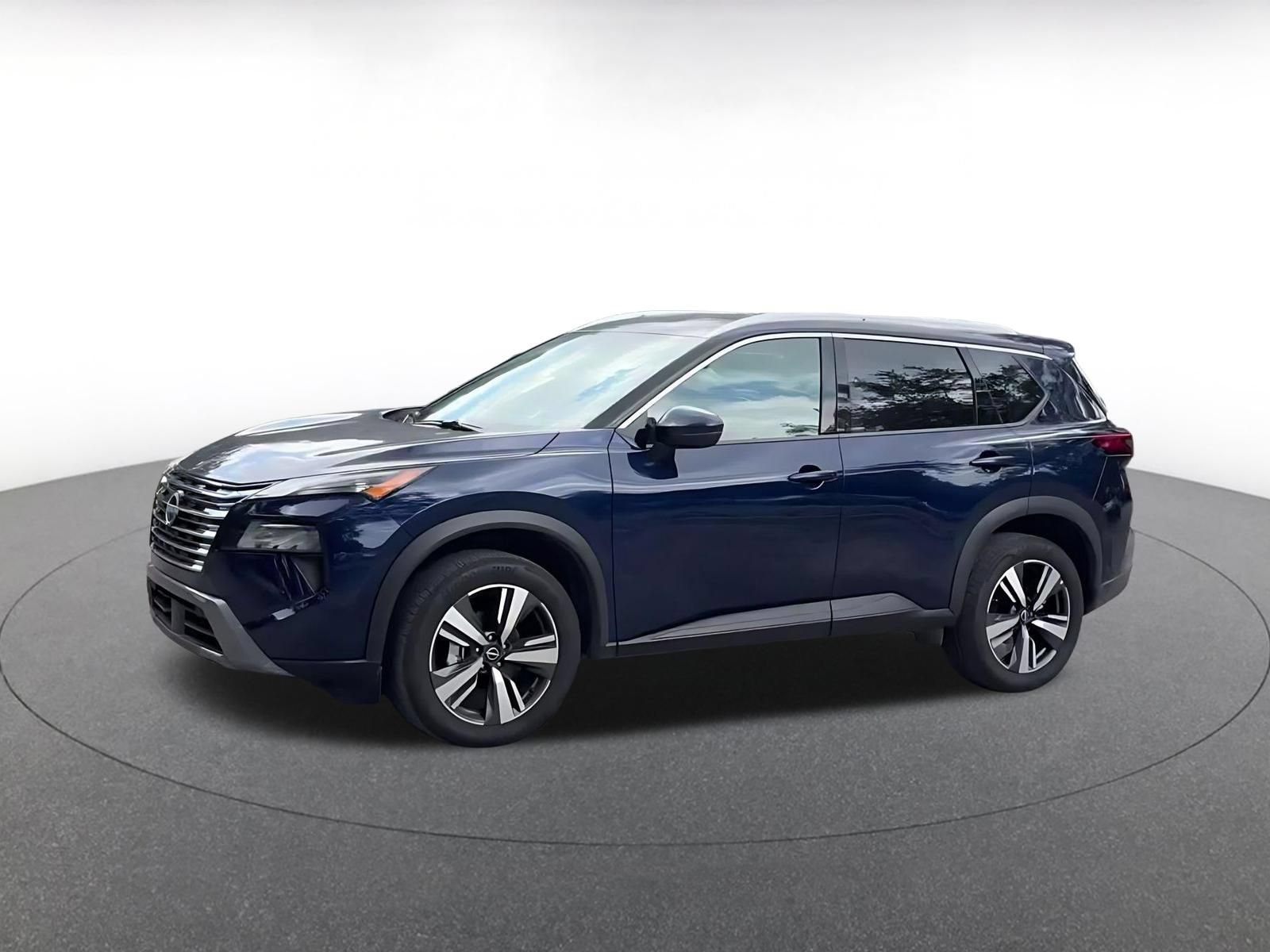 Used 2026 Nissan Rogue SL FWD image 8