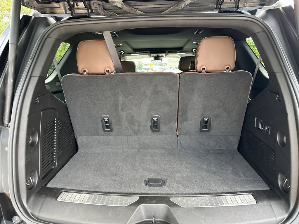 Used 2023 Chevrolet Tahoe High Country AWD/4WD image 45