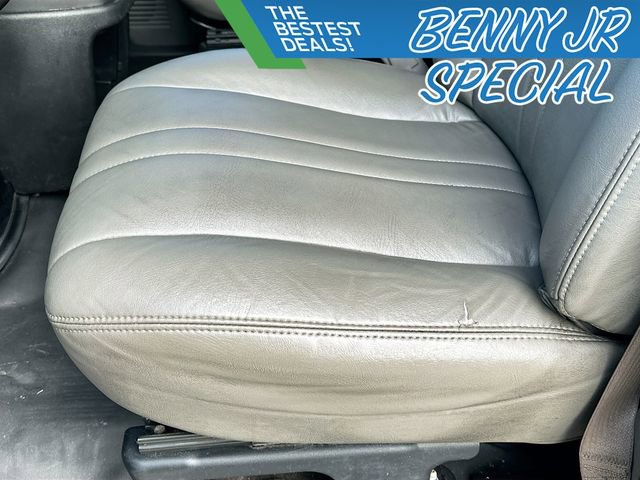 Used 2019 Chevrolet Express 3500 Extended w/ Power Convenience Package image 18