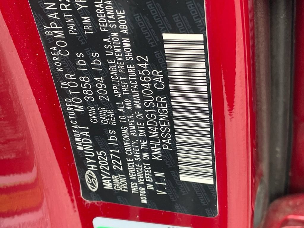 Used 2025 Hyundai Elantra Sport FWD image 32