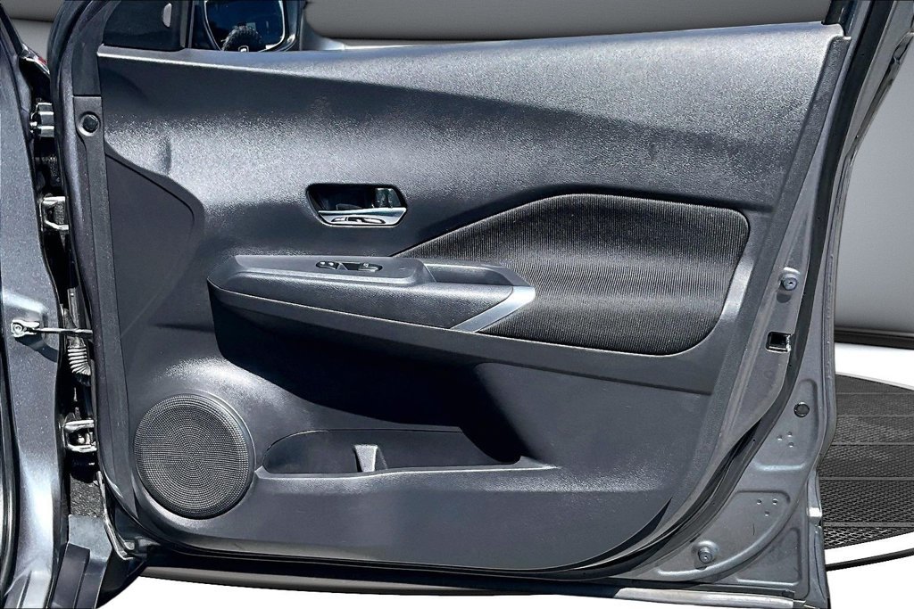 Used 2023 Nissan Kicks SV FWD image 28