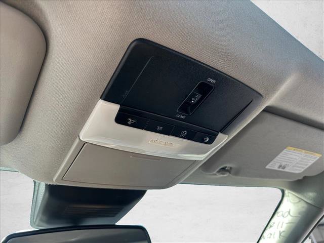 Used 2020 Nissan Sentra SR w/ Premium Package image 21