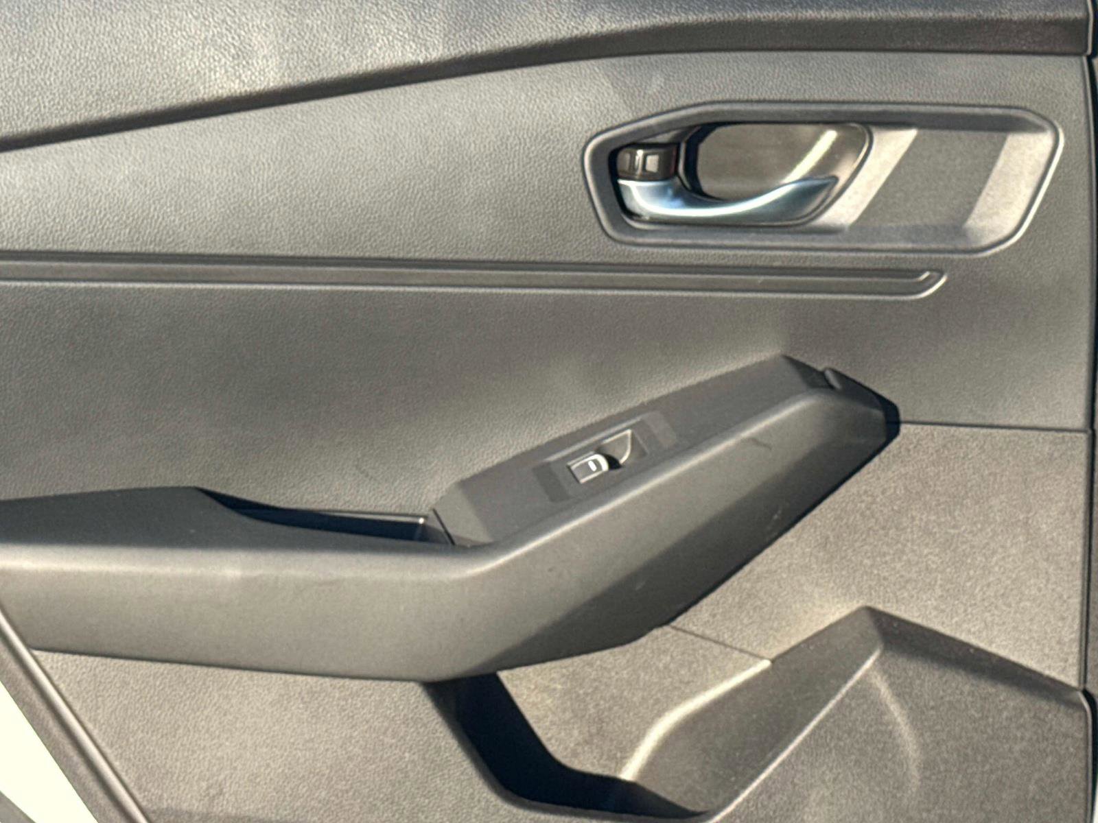 Certified 2025 Honda Accord Sport image 12