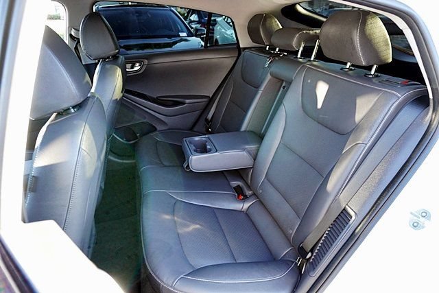 Used 2019 Hyundai Ioniq Limited w/ Ultimate Package 02 FWD image 31