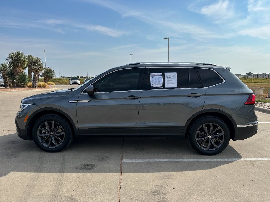 Used 2023 Volkswagen Tiguan SE FWD image 6