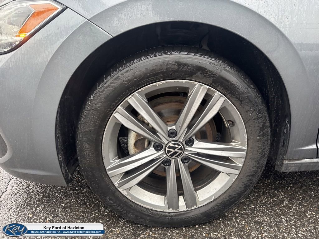 Used 2024 Volkswagen Jetta SE image 14