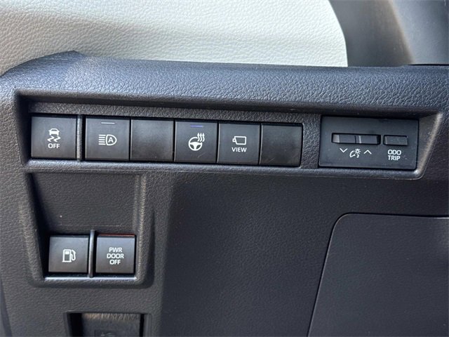 Used 2021 Toyota Sienna Platinum image 23