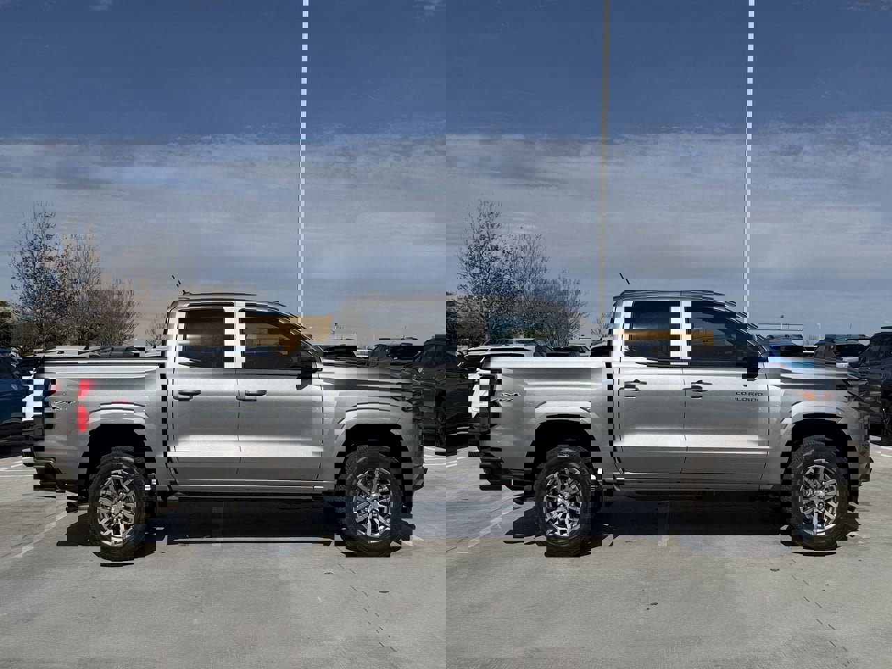 New 2026 Chevrolet Colorado LT w/ LT Convenience Package AWD/4WD image 3