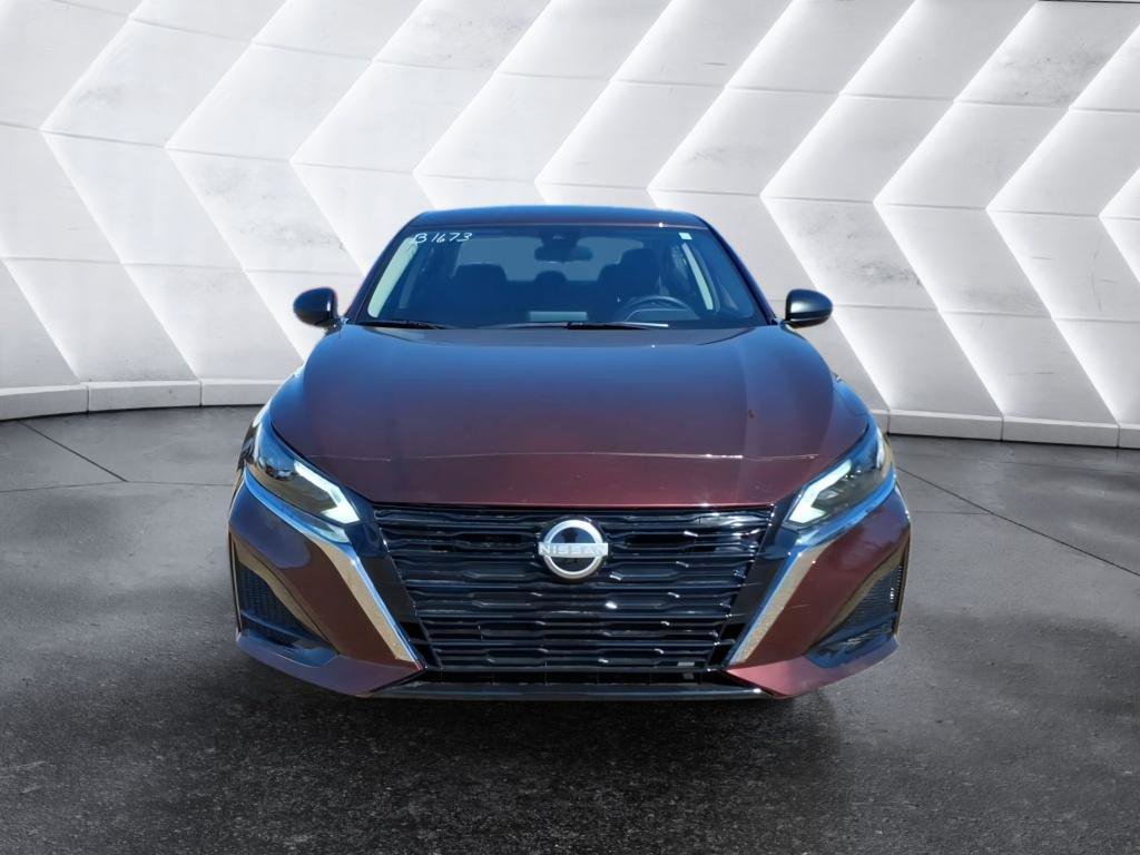 Used 2025 Nissan Altima 2.5 SV image 8