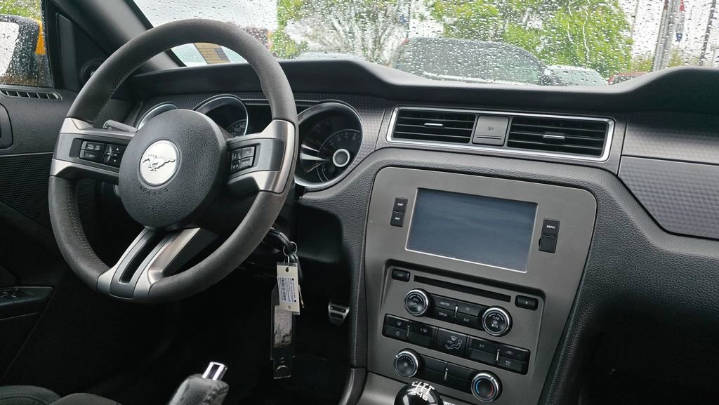 Used 2013 Ford Mustang Boss 302 w/ Boss 302 Accessory Pkg RWD image 13