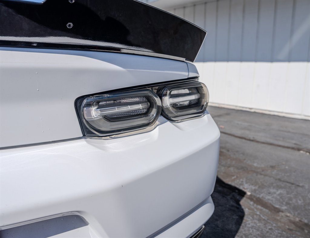 Used 2019 Chevrolet Camaro SS image 11