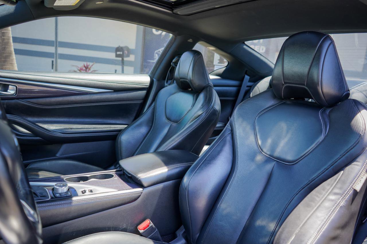 Used 2018 INFINITI Q60 Red Sport 400 w/ Sensory Package 3.0T Sport RWD image 15