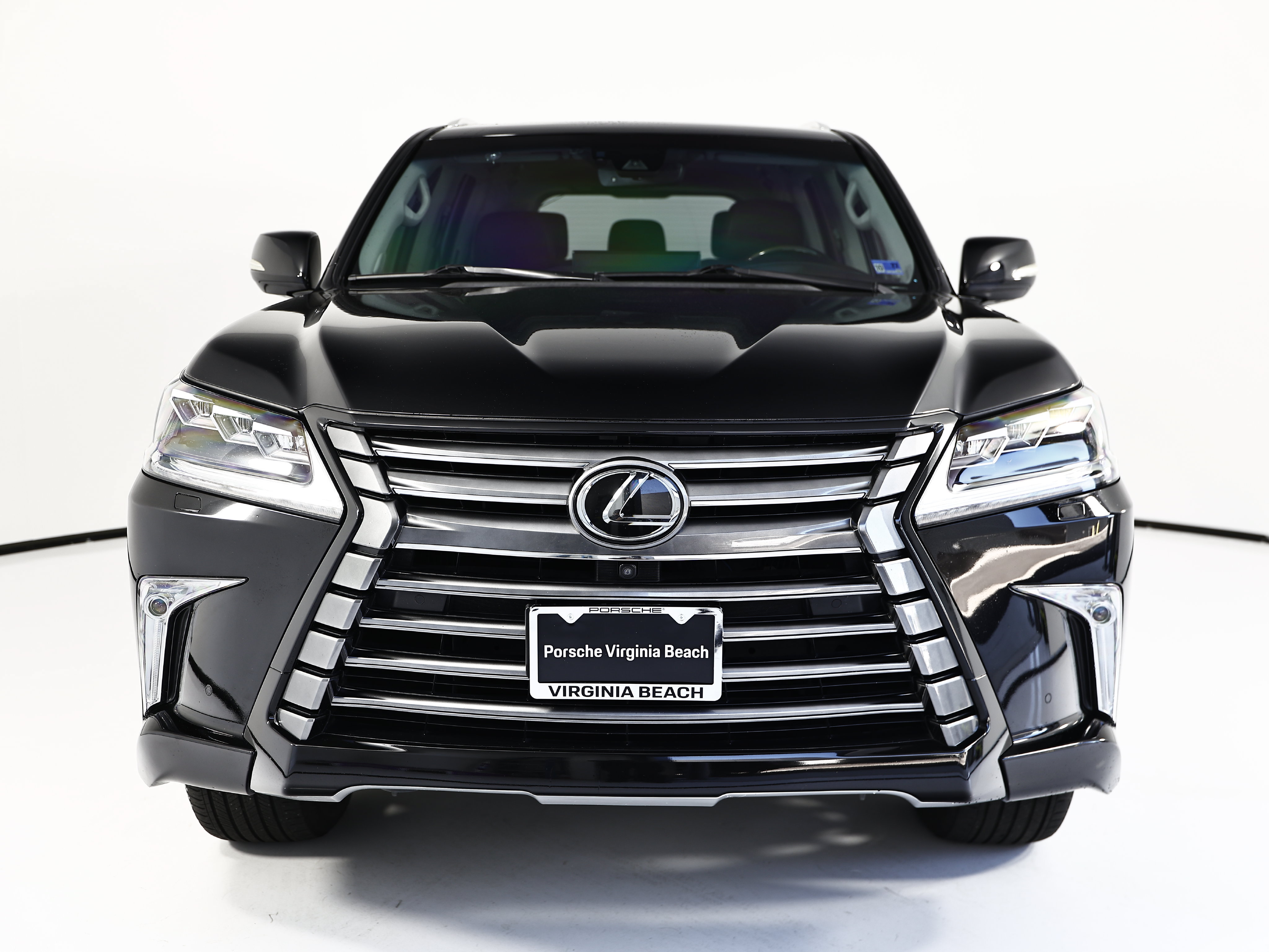 Used 2019 Lexus LX 570 4WD w/ Luxury Package image 10