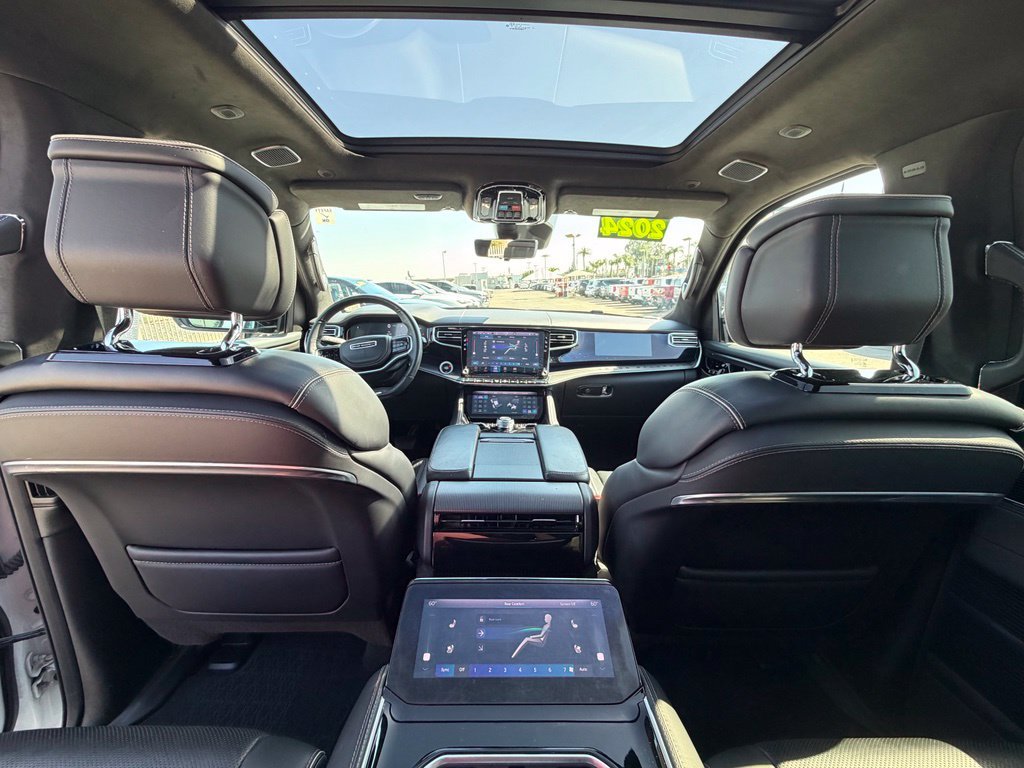 Used 2024 Jeep Grand Wagoneer Series II Obsidian w/ Quick Order Packagew 28T AWD/4WD image 13