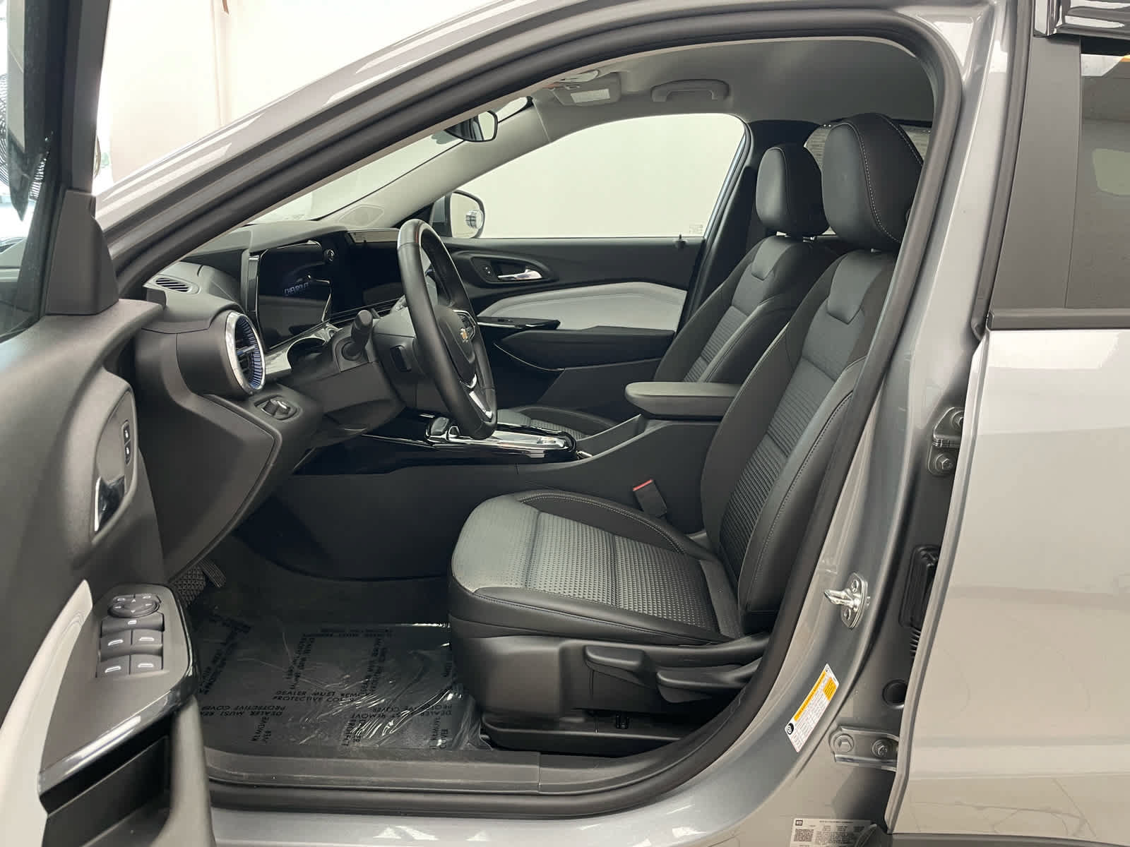 Used 2026 Chevrolet Trax LT w/ Driver Confidence Package FWD image 7