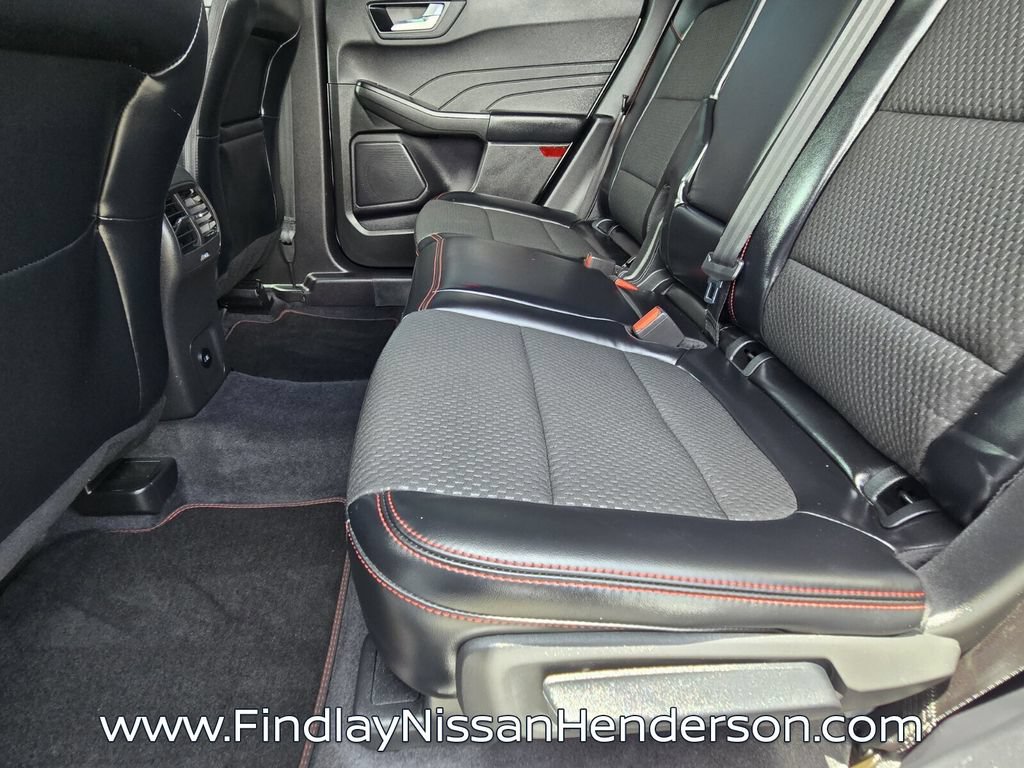 Used 2023 Ford Escape ST-Line w/ Tech Pack #1 AWD/4WD image 11