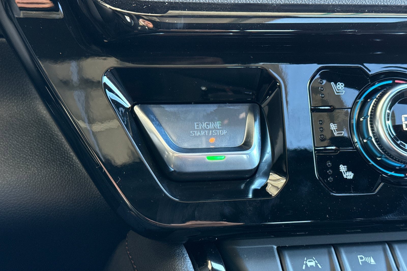 New 2026 GMC Sierra 1500 AT4 w/ AT4 Premium Package image 23