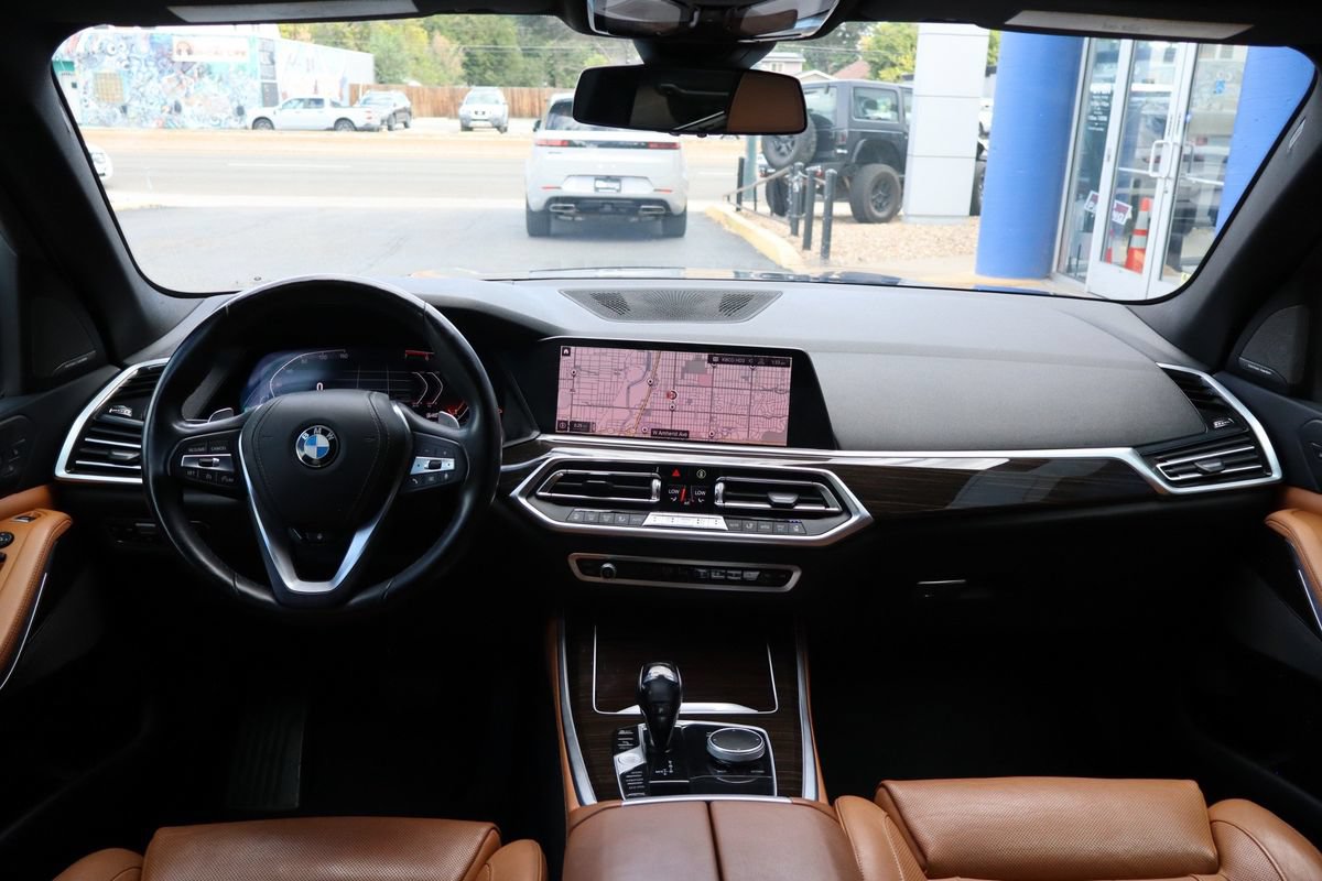 Used 2019 BMW X5 xDrive50i w/ Executive Package AWD/4WD image 12