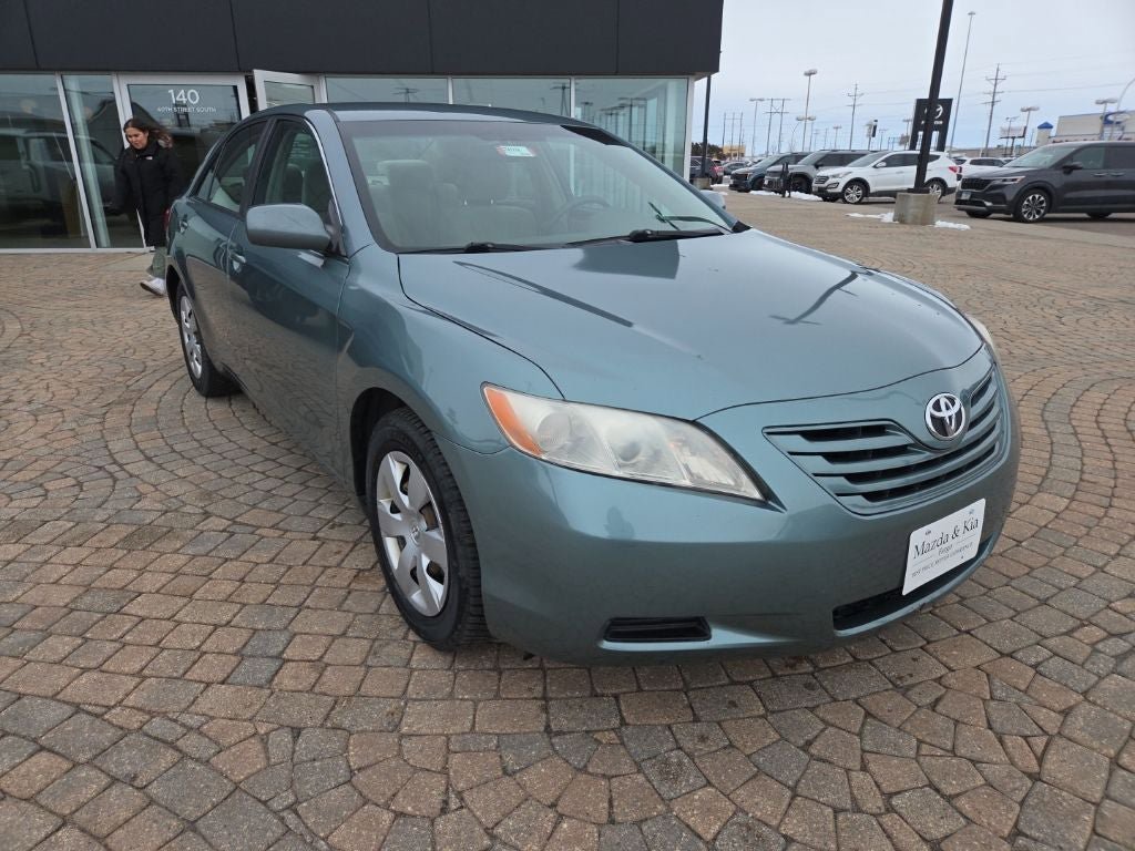Used 2009 Toyota Camry LE image 3