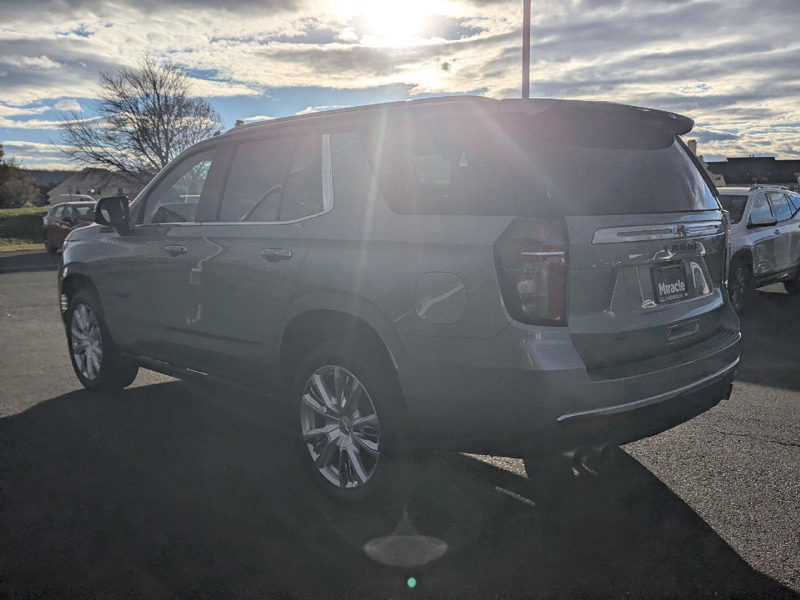 Used 2024 Chevrolet Tahoe High Country image 7