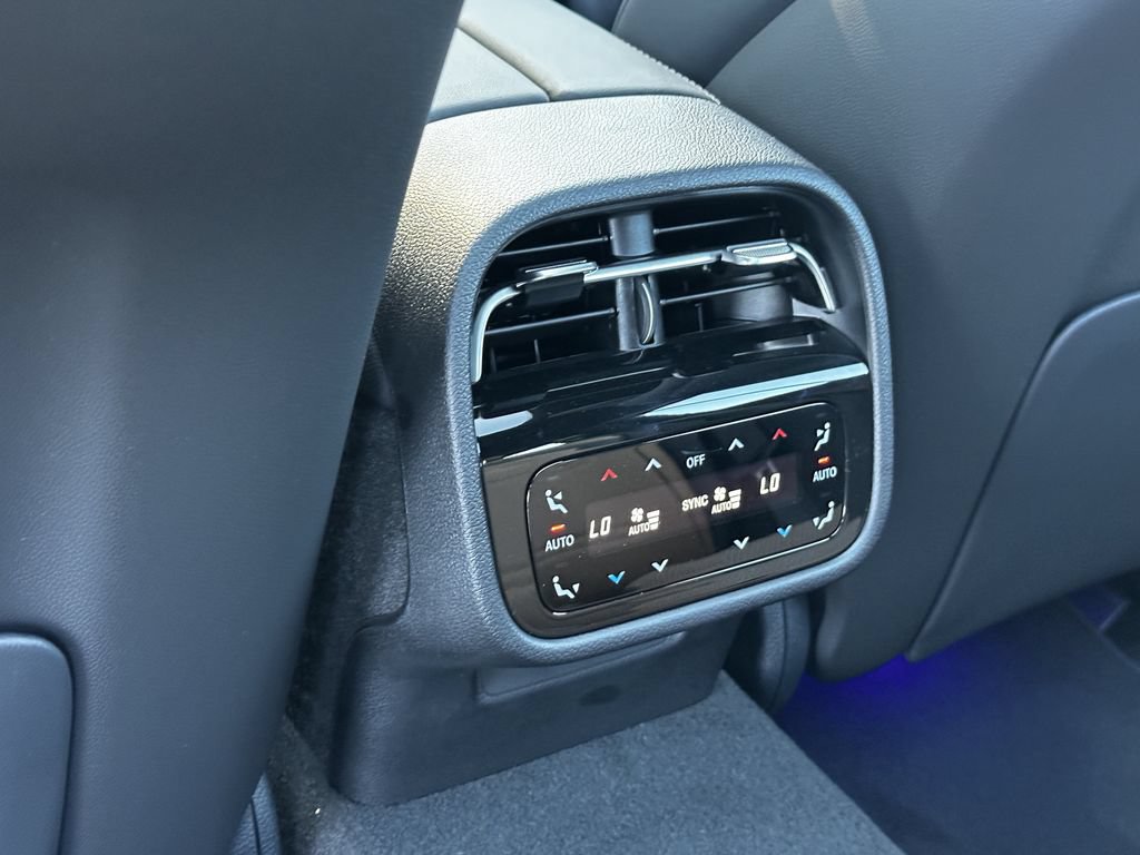 New 2026 Mercedes-Benz E 53 AMG e 4MATIC Wagon image 24