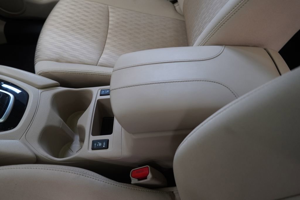 Used 2017 Nissan Rogue SV image 23