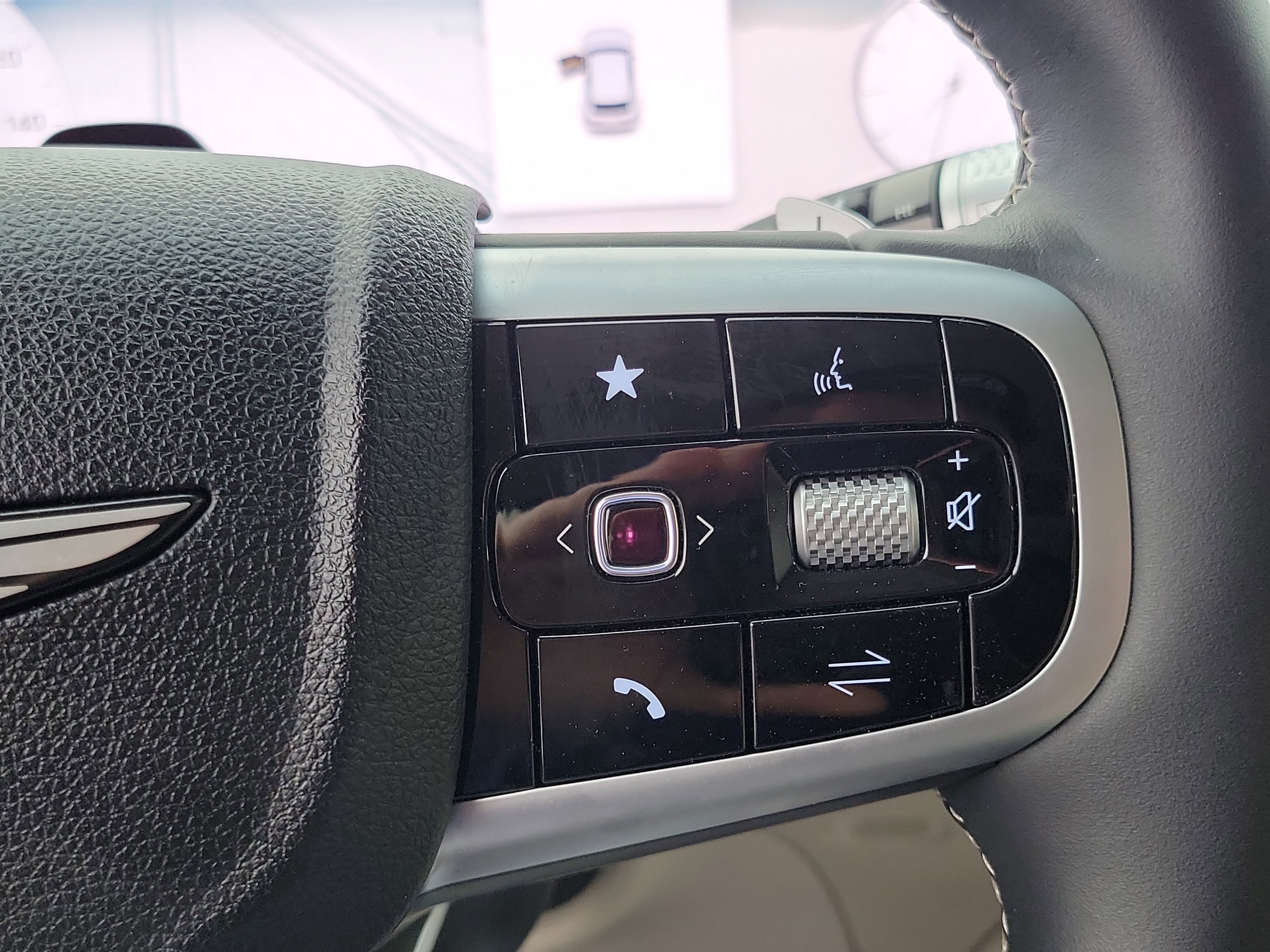 Certified 2026 Genesis GV70 2.5T Select image 10