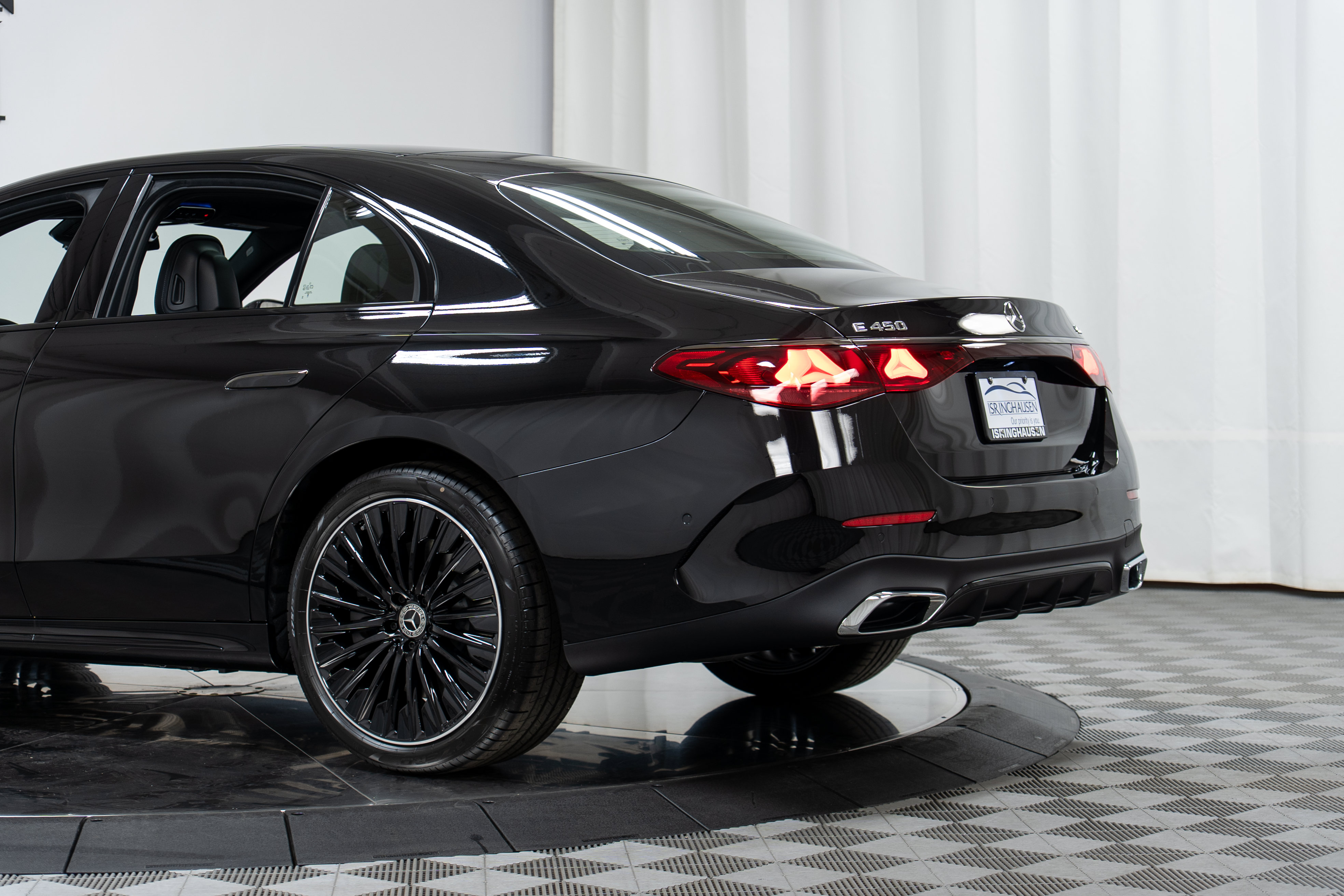 New 2027 Mercedes-Benz E 450 4MATIC Sedan image 29