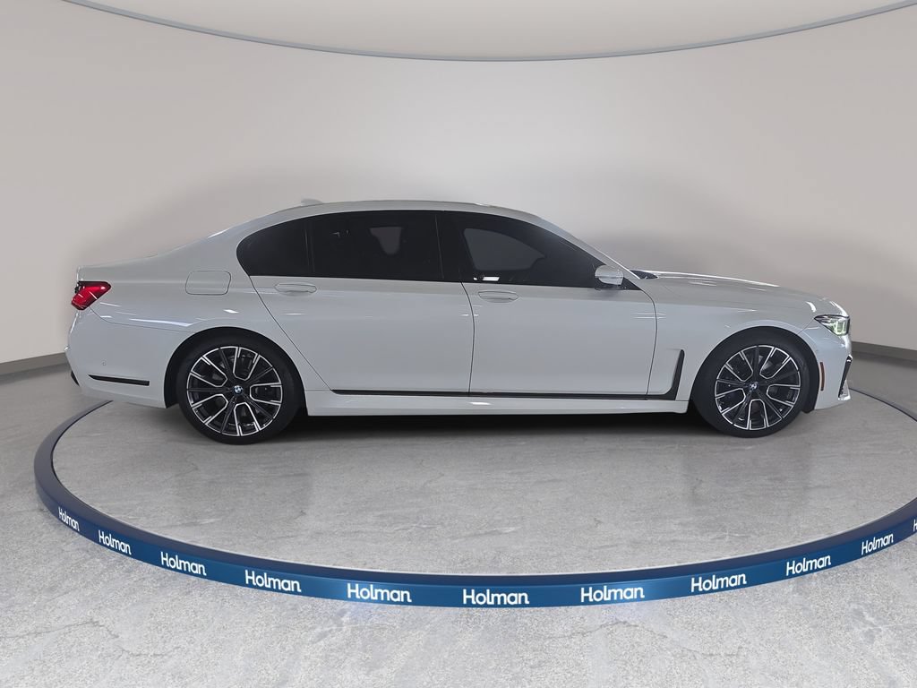 Used 2021 BMW 750i xDrive w/ Executive Package AWD/4WD image 5